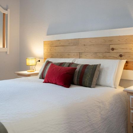 Apartamentos Alfaqueque B Севиля Екстериор снимка